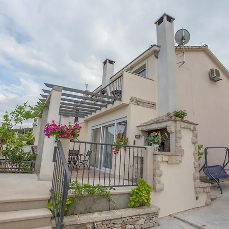 With A Swimming Pool Sutivan, Brac - 16235 Apartman *