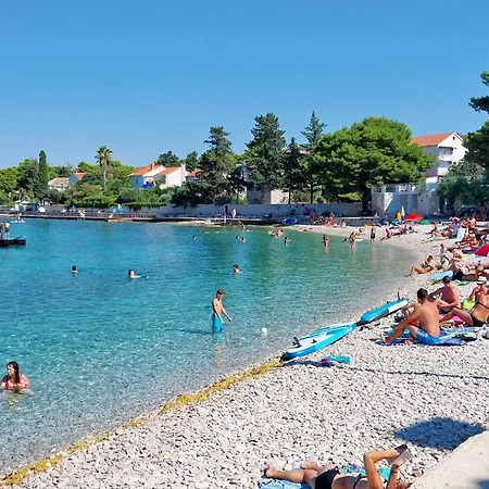 Apartman With A Swimming Pool Sutivan, Brac - 16235